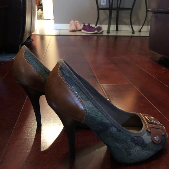 Army Heels - Picture 4 of 4